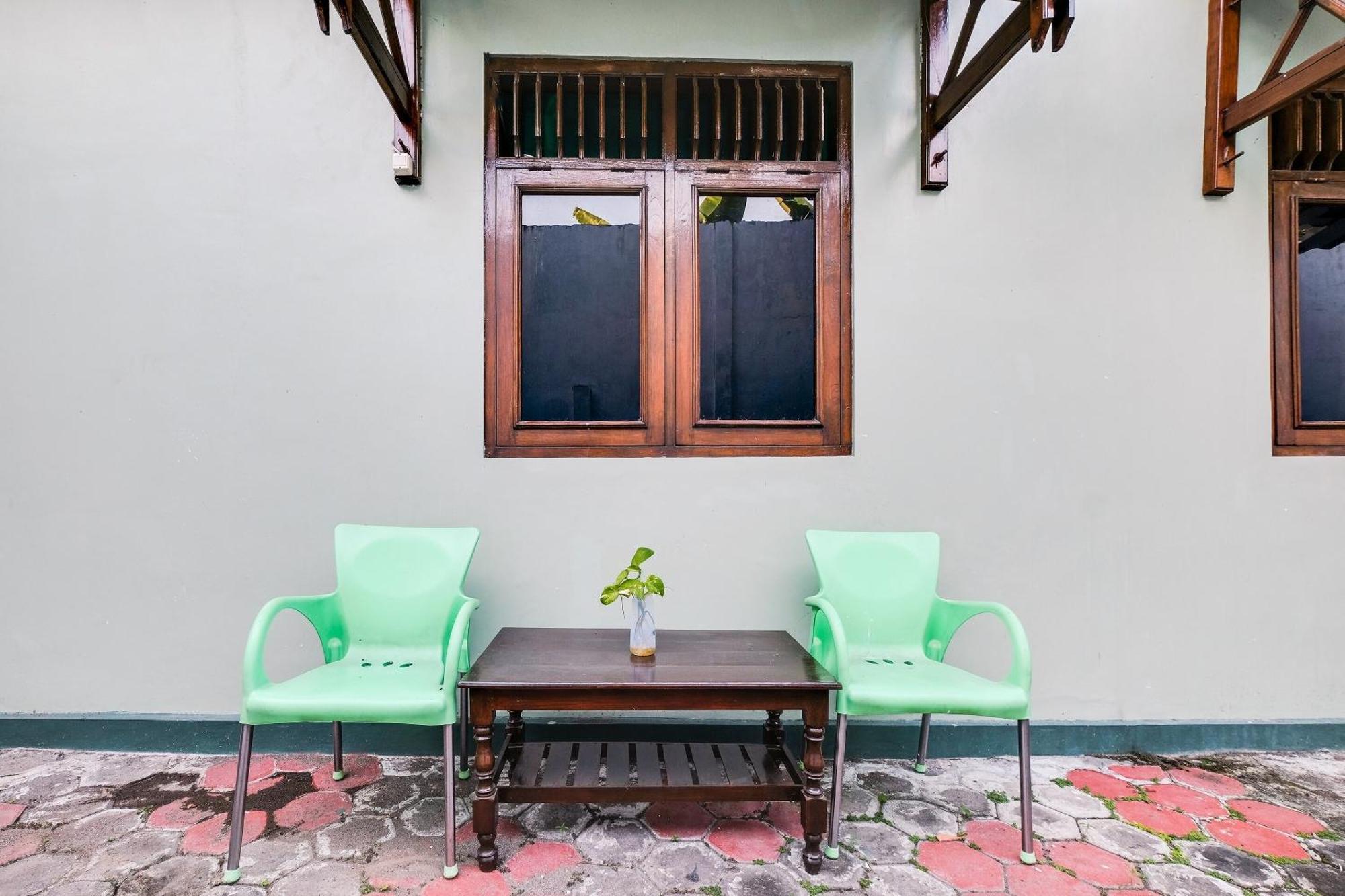 Pedes Spot On 92068 Pudja Kesuma Homestay Syariah Yogyakarta מראה חיצוני תמונה
